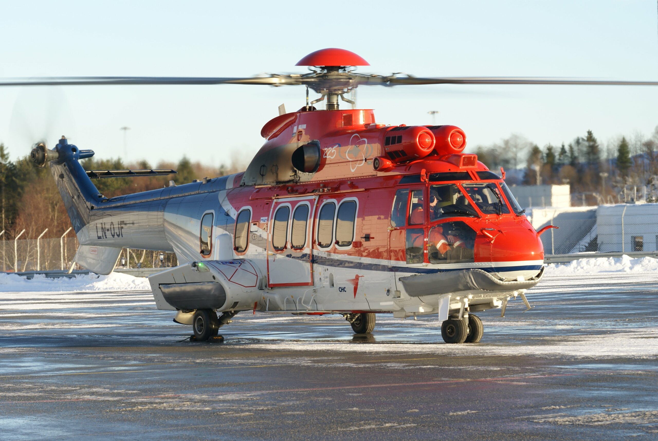 Offshoreforbundene krever at Super Puma-helikoptre EC225 (bildet) og AS332L2 fortsatt har flyforbud.