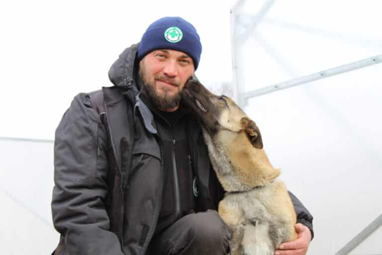 Hils på vår minehund Atlas